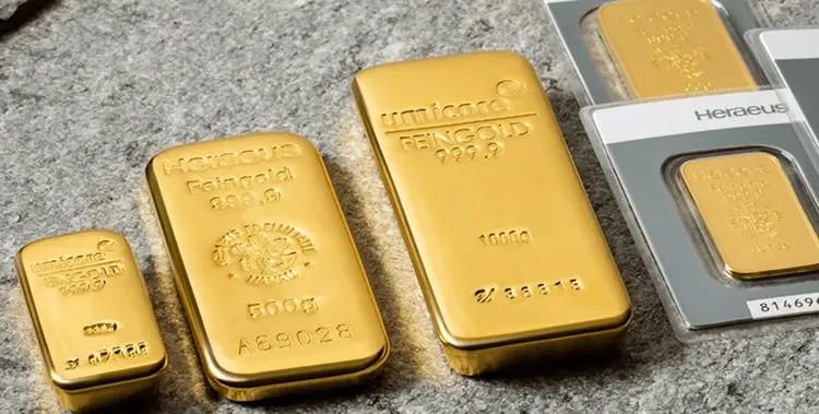 heraeus-goldbarren-auf-schiefern